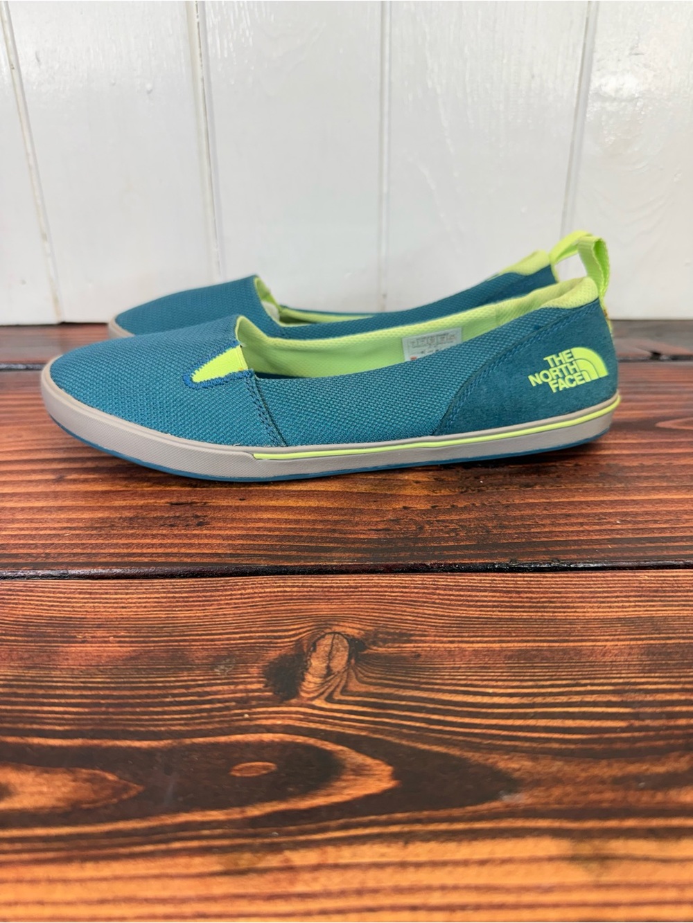 The North Face Base Camp Lite Skimmer II Slip-On Shoes – Women’s 9